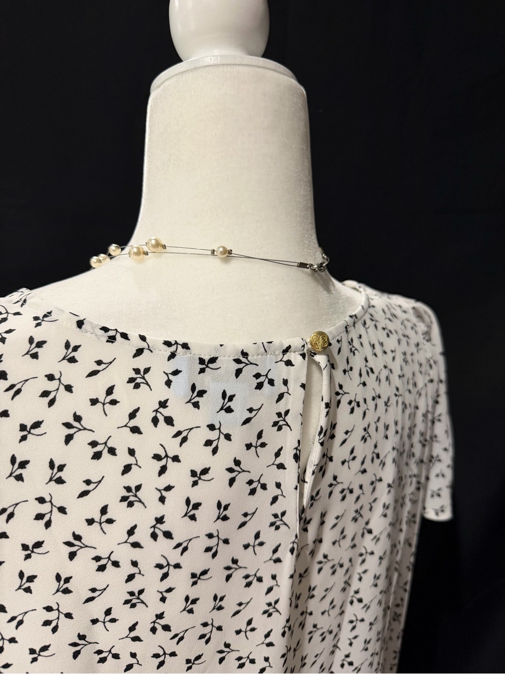 CeCe White Short Sleeve Blouse with Black Floral Motif - Picture 3 of 6